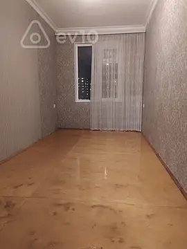Satılır 2 otaqlı köhnə tikili 55 m²