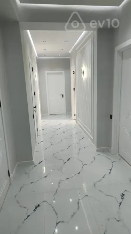 Satılır 4 otaqlı yeni tikili 144 m²