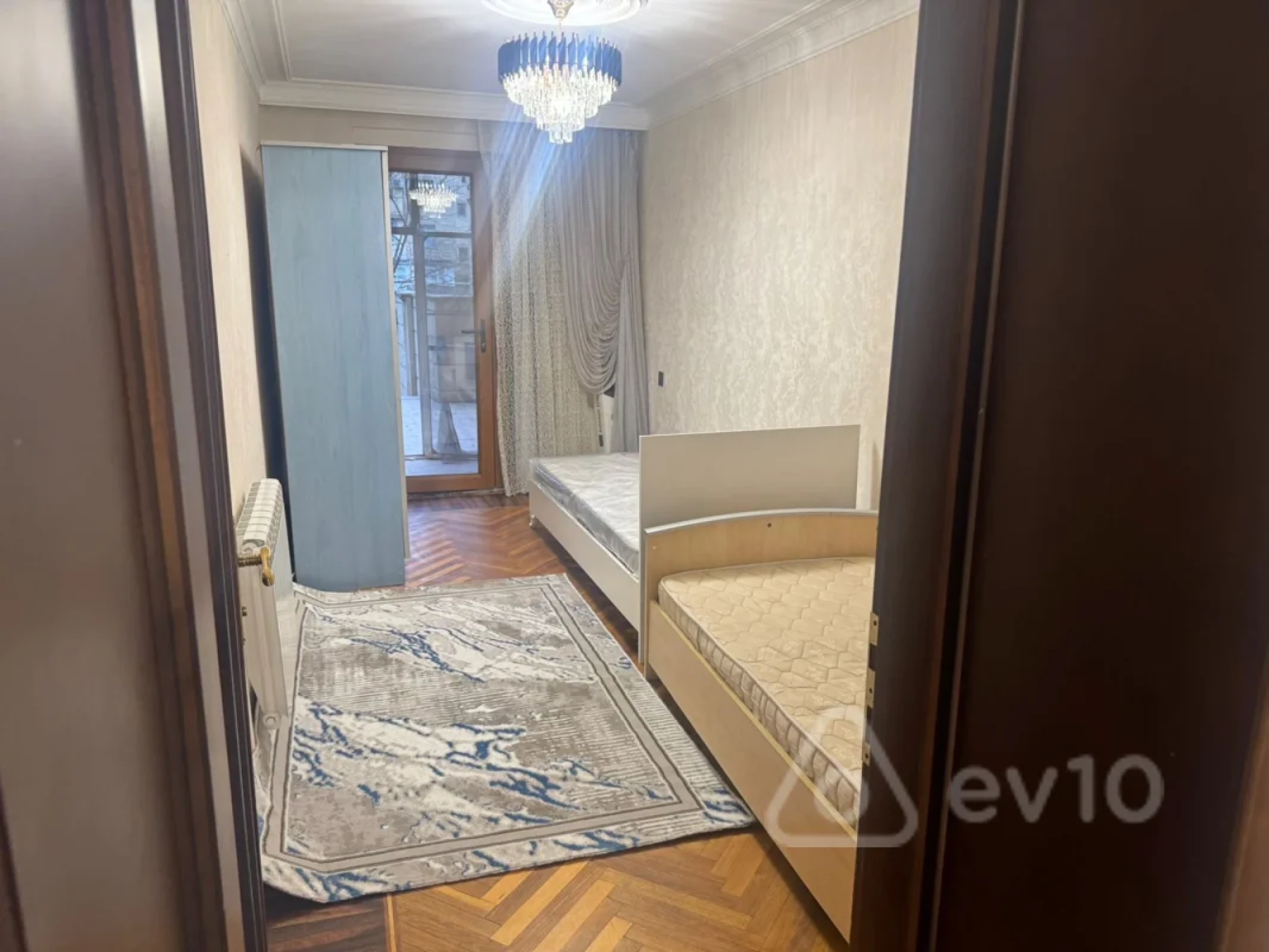 Kirayə verilir 3 otaqlı köhnə tikili 110 m²