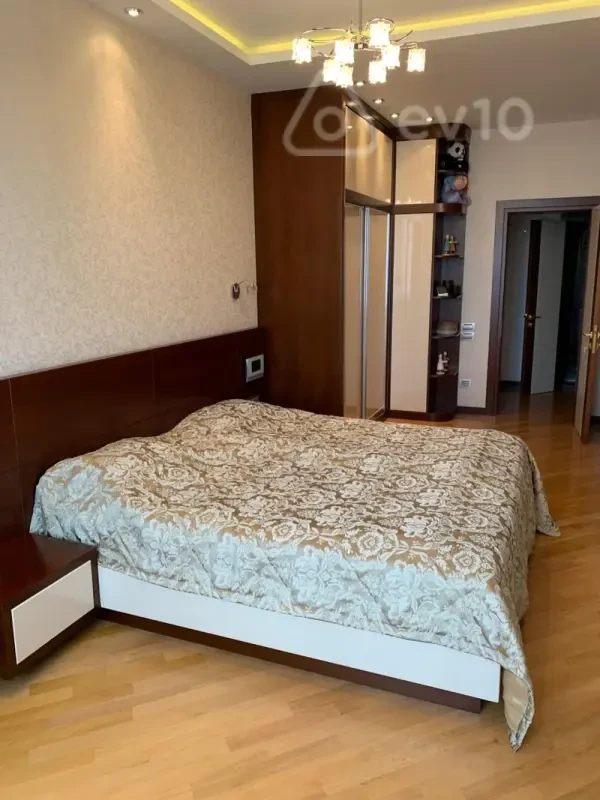 Satılır 2 otaqlı yeni tikili 90 m²