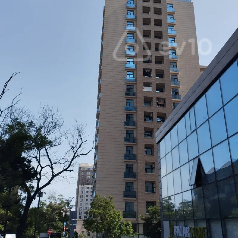 Kirayə verilir mənzil 170 m²