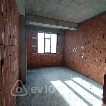 Satılır 2 otaqlı yeni tikili 110 m²