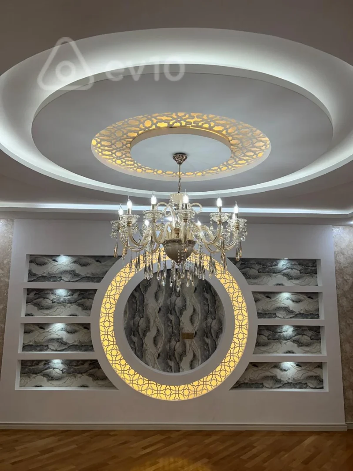 Satılır 4 otaqlı yeni tikili 140 m²