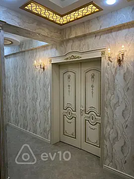 Satılır 4 otaqlı yeni tikili 140 m²