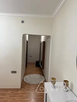 Satılır 2 otaqlı köhnə tikili 55 m²