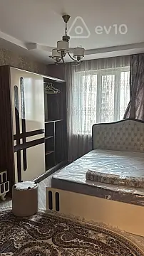 Kirayə verilir 2 otaqlı köhnə tikili 60 m²
