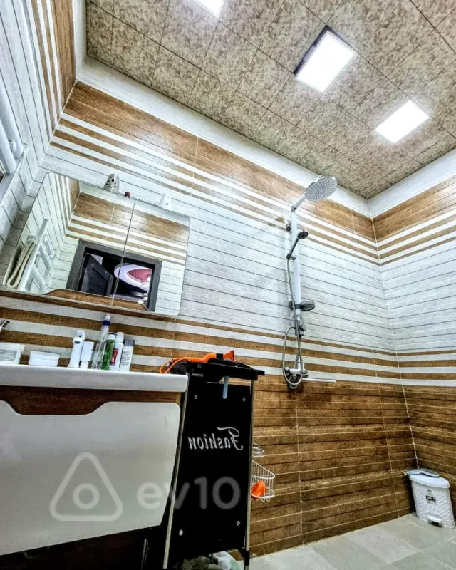 Satılır 4 otaqlı yeni tikili 165 m²