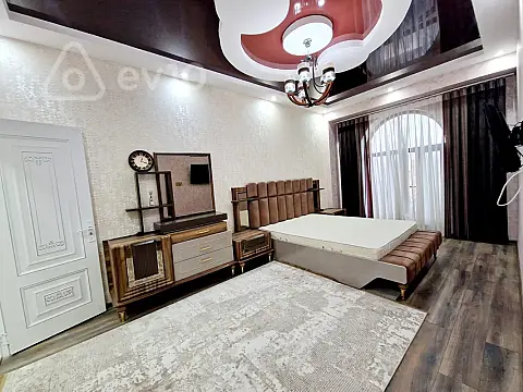 Satılır 4 otaqlı yeni tikili 165 m²