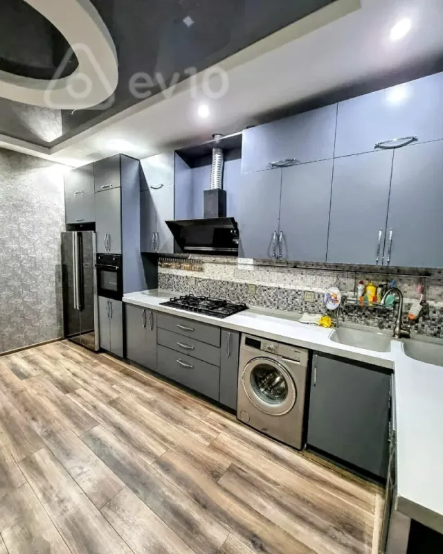 Satılır 4 otaqlı yeni tikili 165 m²