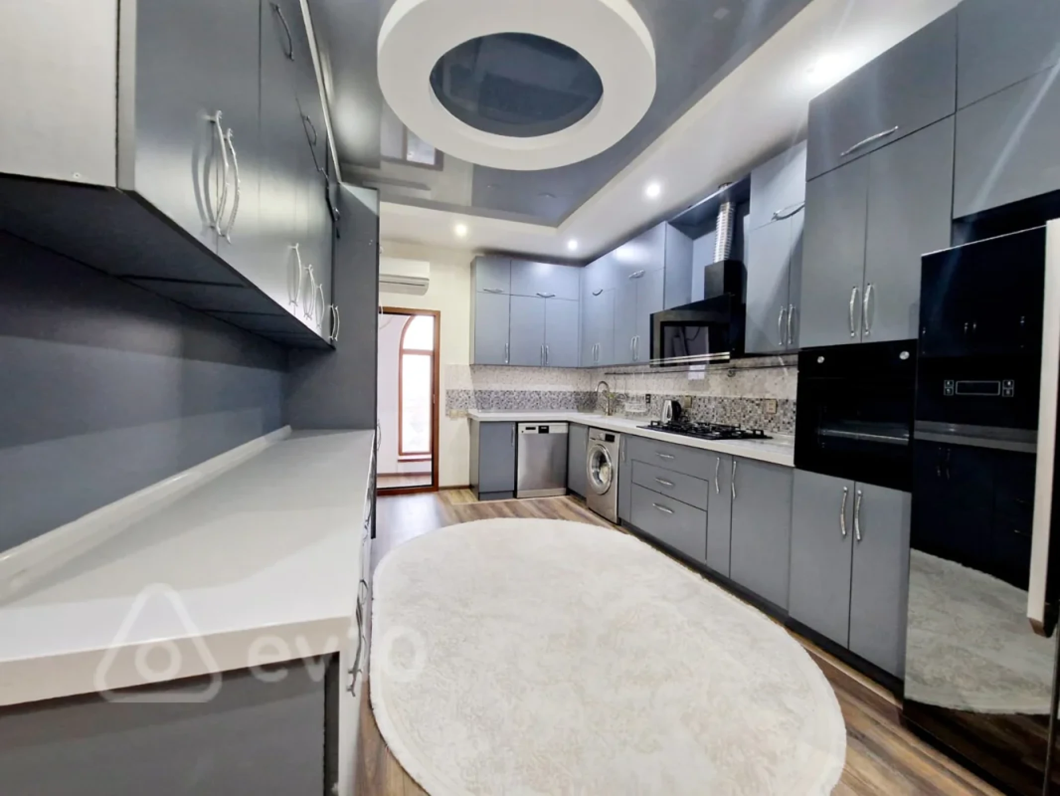 Satılır 4 otaqlı yeni tikili 165 m²