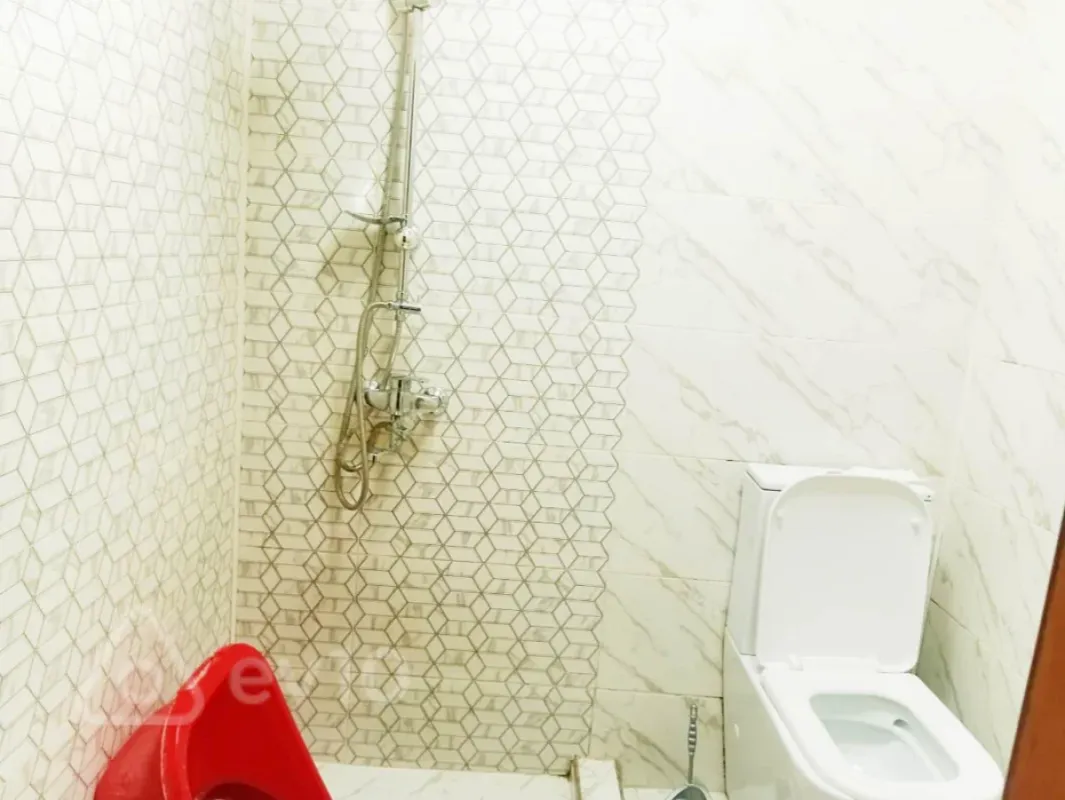 Satılır 3 otaqlı köhnə tikili 60 m²