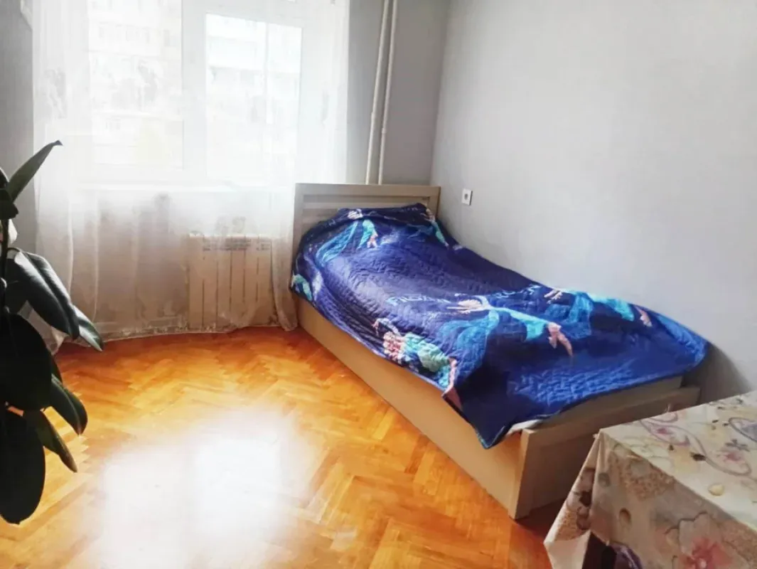 Satılır 3 otaqlı köhnə tikili 60 m²