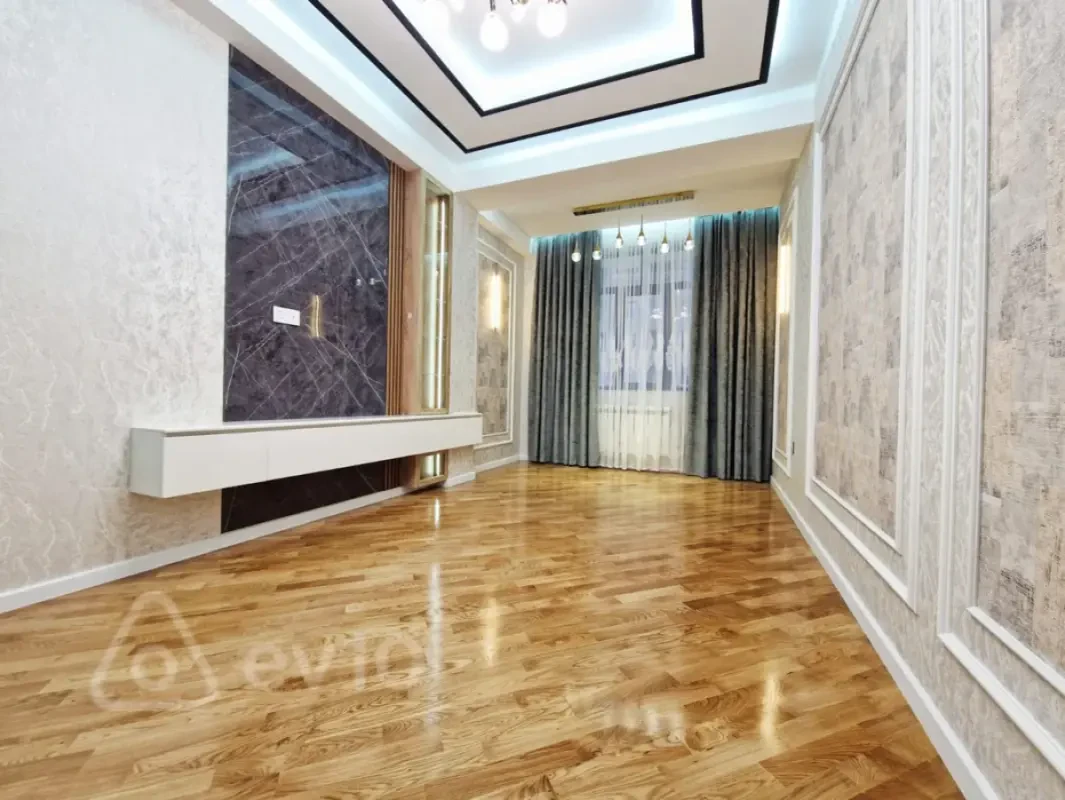 Satılır 3 otaqlı yeni tikili 87 m²