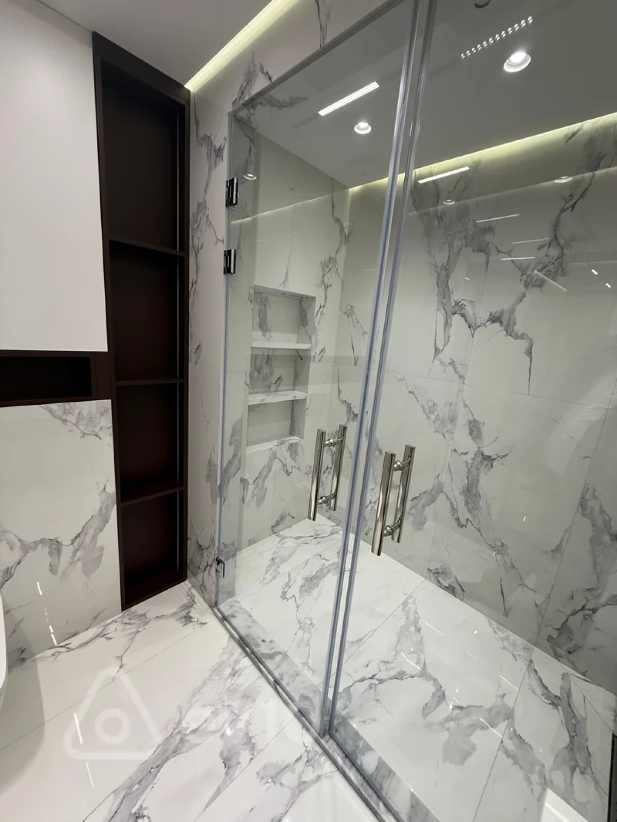 Kirayə verilir 2 otaqlı yeni tikili 97 m²