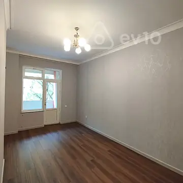 Satılır 4 otaqlı ofis 164 m²