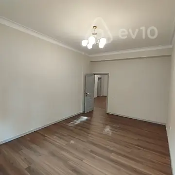 Satılır 4 otaqlı ofis 164 m²