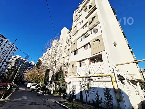 Satılır 3 otaqlı köhnə tikili 50 m² — Bakı, Nizami 3 otaq 50.00 m²