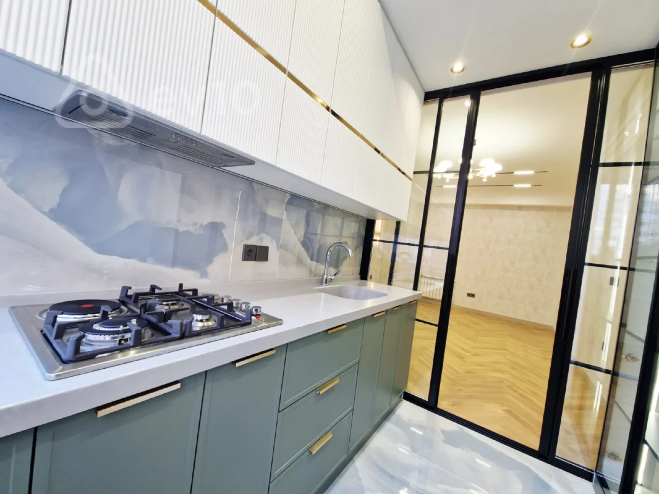 Satılır 3 otaqlı yeni tikili 70 m²