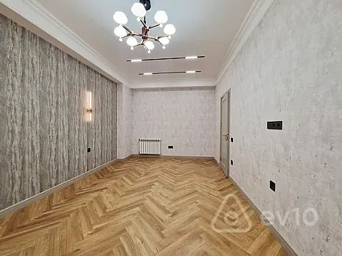 Satılır 3 otaqlı yeni tikili 70 m²