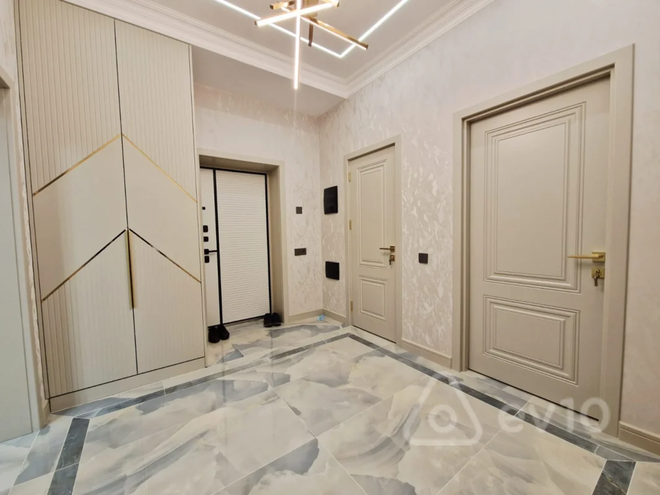 Satılır 3 otaqlı yeni tikili 70 m²