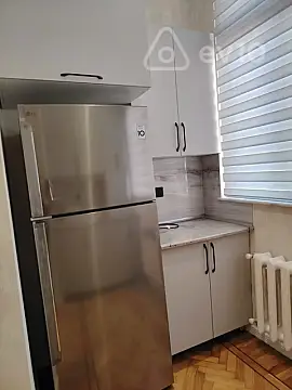 Kirayə verilir 3 otaqlı köhnə tikili 80 m²