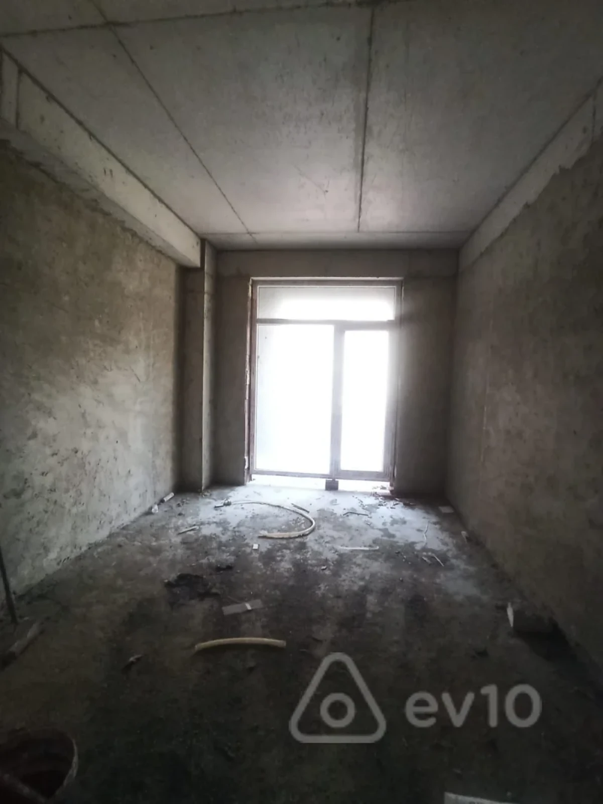 Satılır 3 otaqlı yeni tikili 135 m²