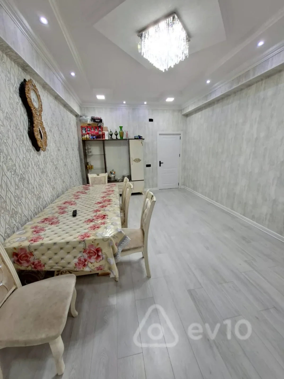 Satılır 3 otaqlı yeni tikili 100 m²