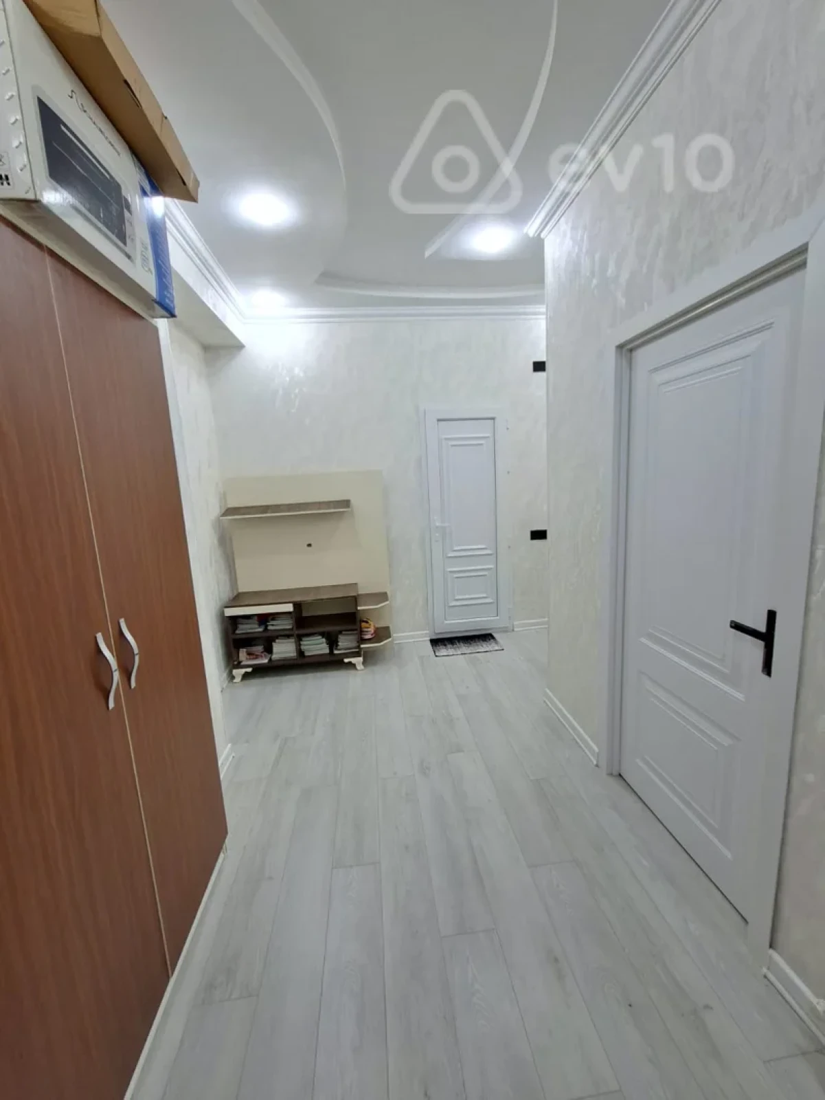 Satılır 3 otaqlı yeni tikili 100 m²