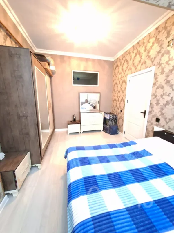 Satılır 3 otaqlı yeni tikili 100 m²