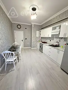 Satılır 3 otaqlı yeni tikili 100 m²