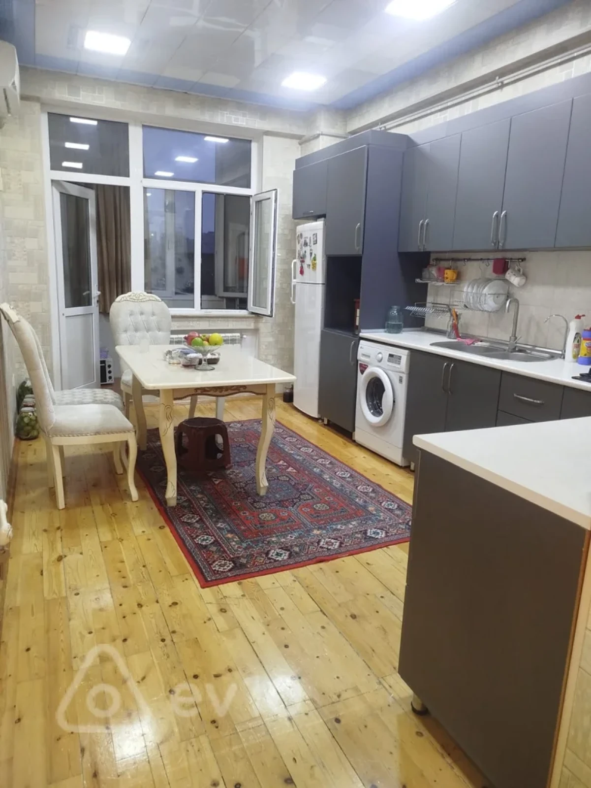 Satılır 3 otaqlı yeni tikili 117 m²