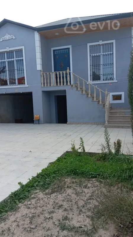 Satılır 4 otaqlı həyət evi 110 m²