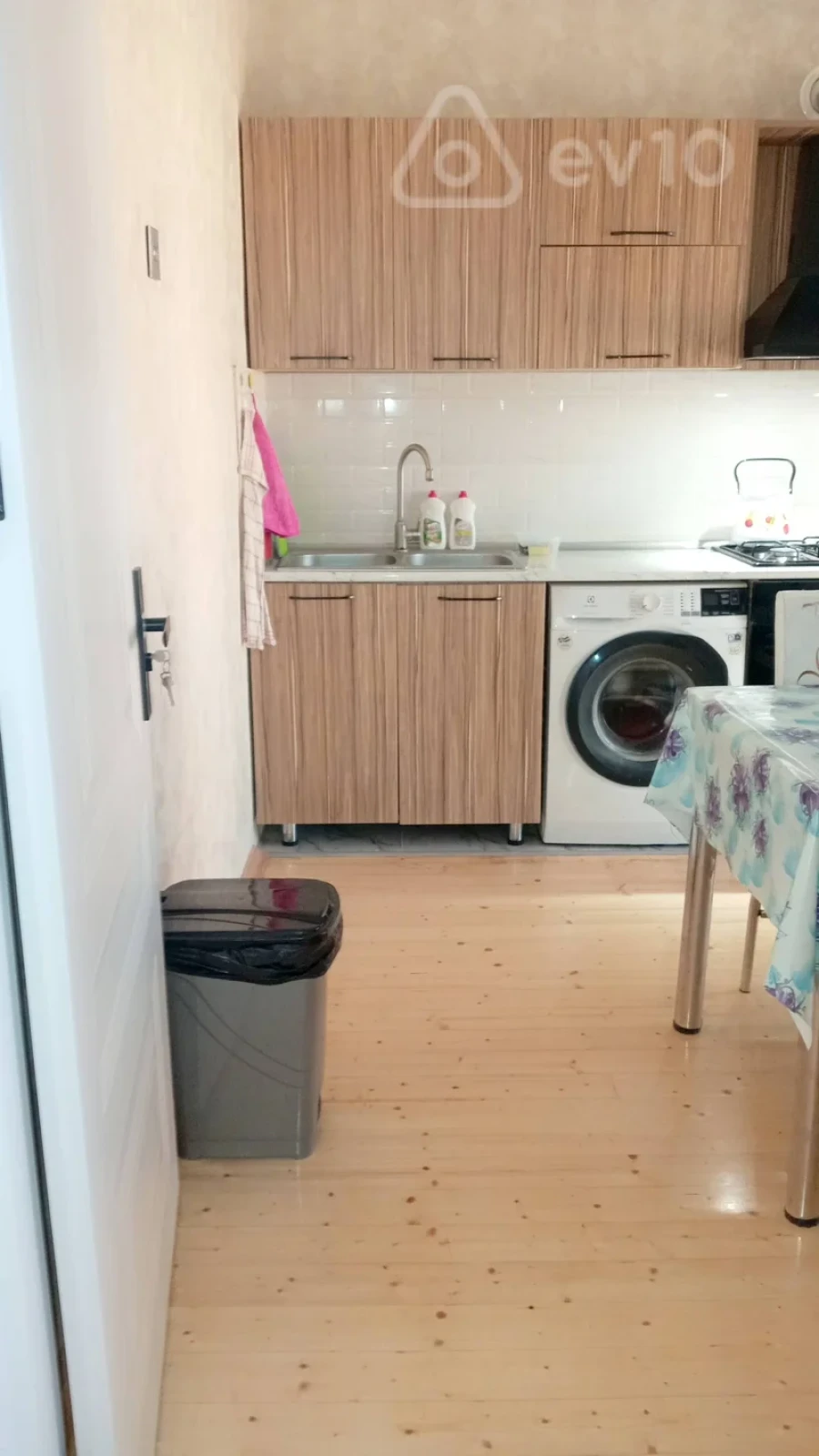 Satılır 4 otaqlı həyət evi 110 m²