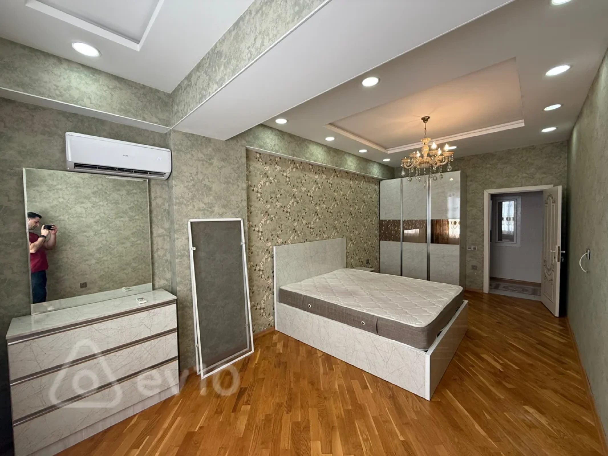 Satılır 3 otaqlı yeni tikili 97 m²