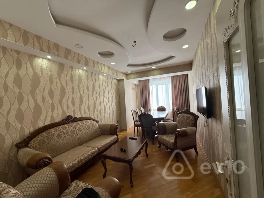 Satılır 3 otaqlı yeni tikili 97 m²