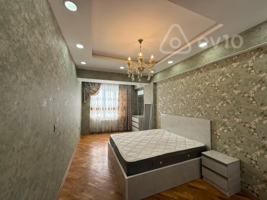 Satılır 3 otaqlı yeni tikili 97 m²