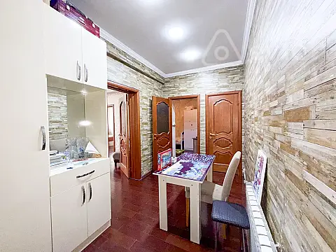 Satılır 3 otaqlı yeni tikili 80 m²