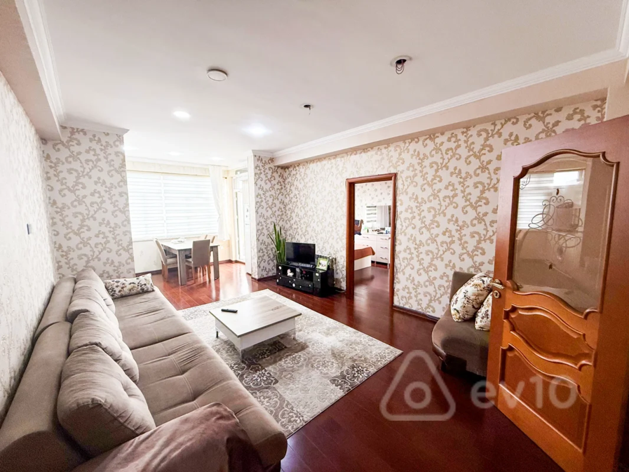 Satılır 3 otaqlı yeni tikili 80 m²