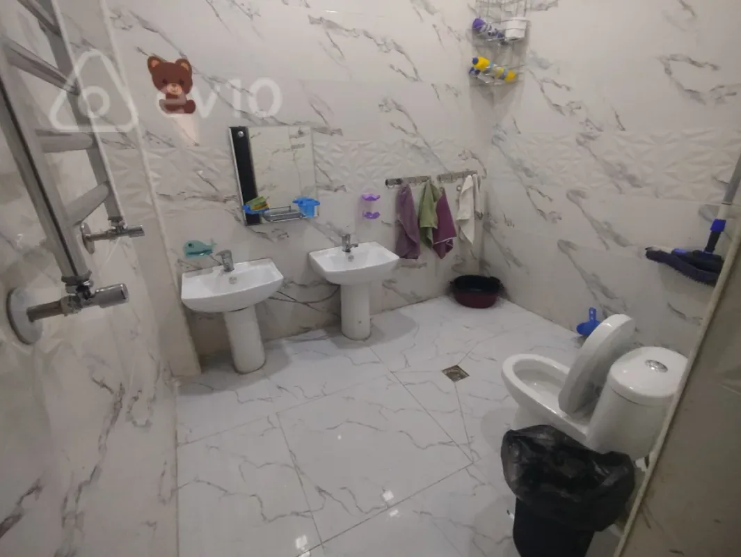 Satılır mənzil 200 m²