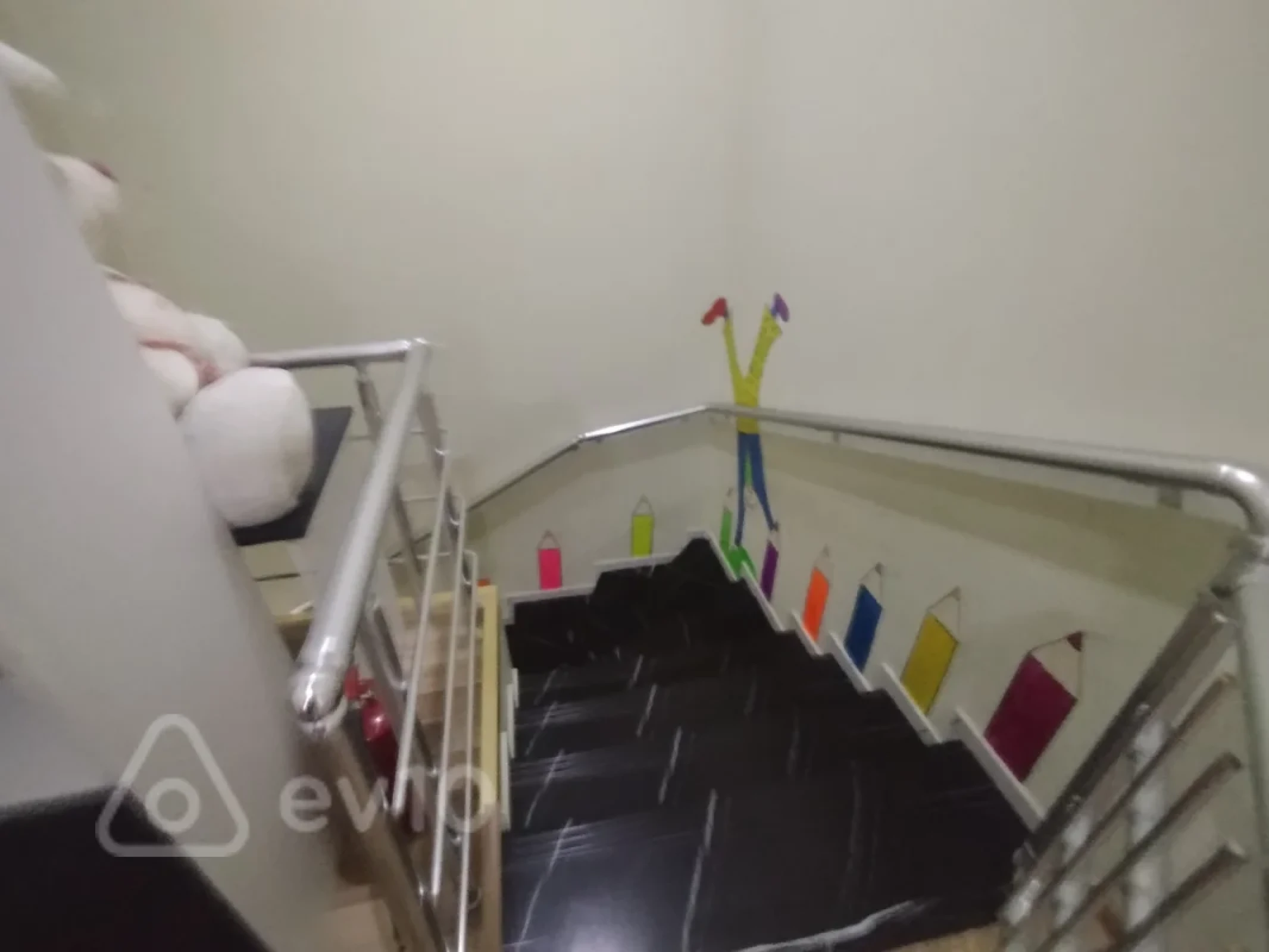 Satılır mənzil 200 m²