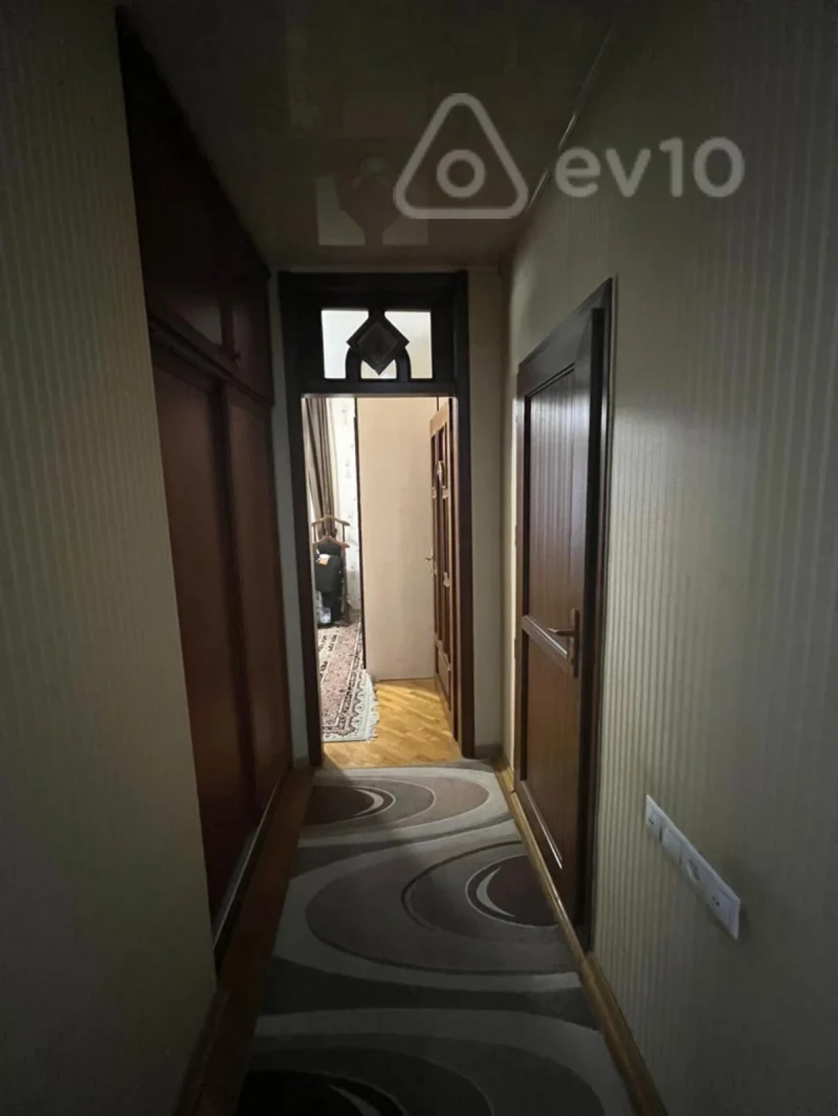 Satılır 3 otaqlı yeni tikili 90 m²