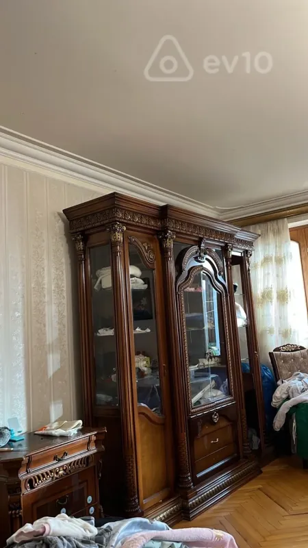 Kirayə verilir 3 otaqlı köhnə tikili 65 m²