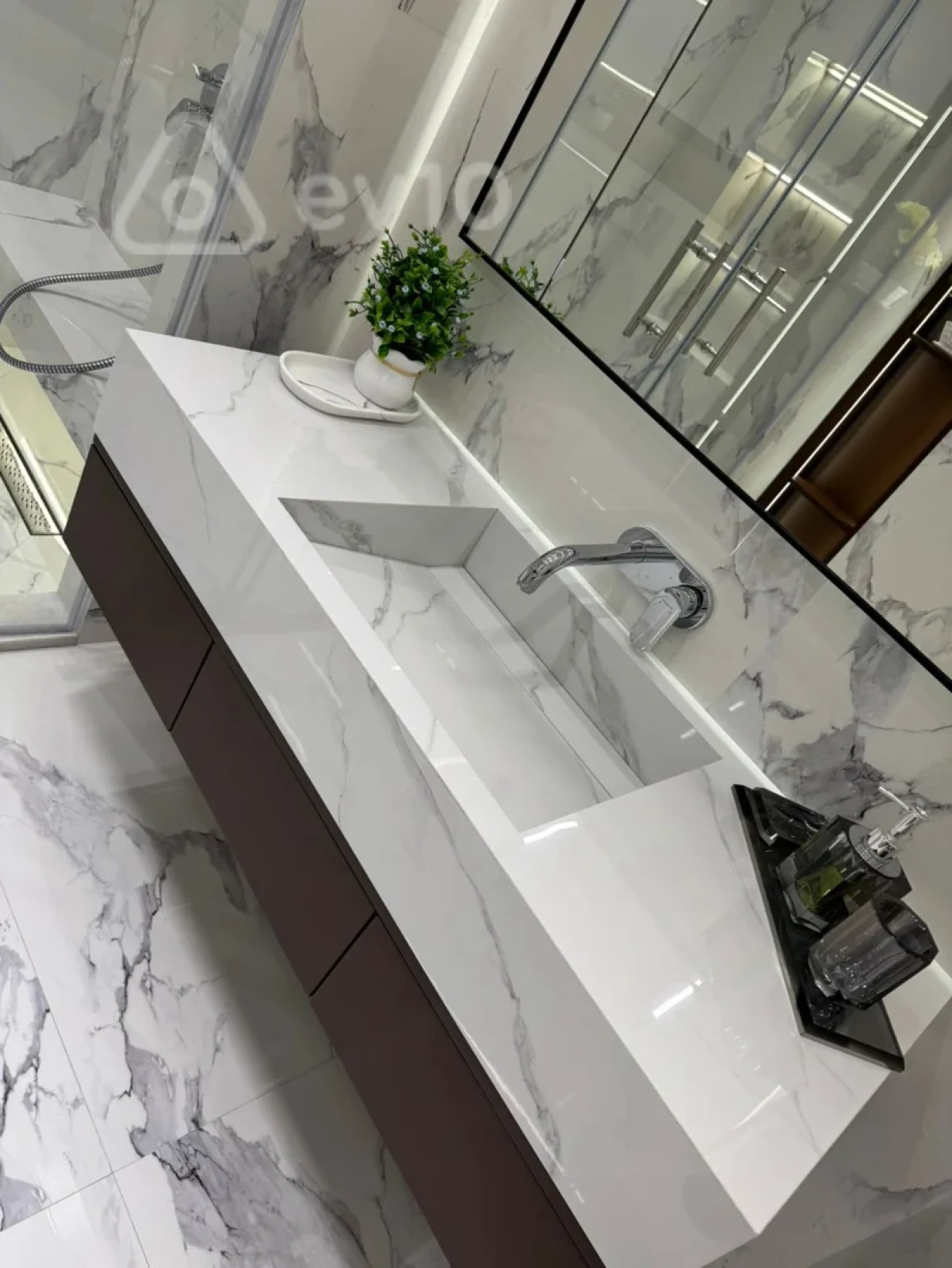 Kirayə verilir 2 otaqlı yeni tikili 100 m²