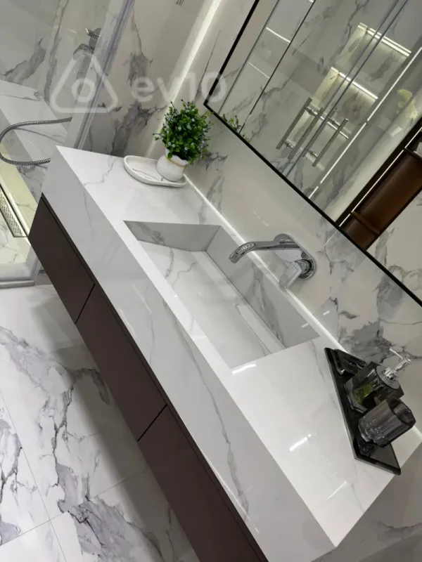 Kirayə verilir 2 otaqlı yeni tikili 100 m²