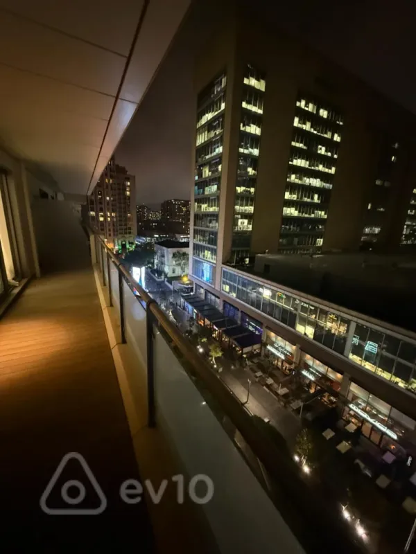 Kirayə verilir 2 otaqlı yeni tikili 100 m²