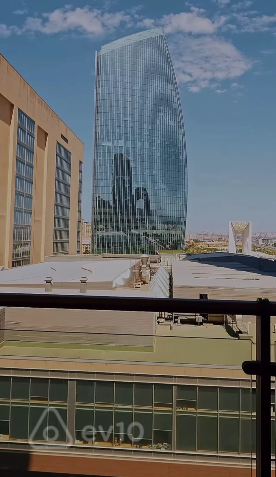 Kirayə verilir 2 otaqlı yeni tikili 100 m²