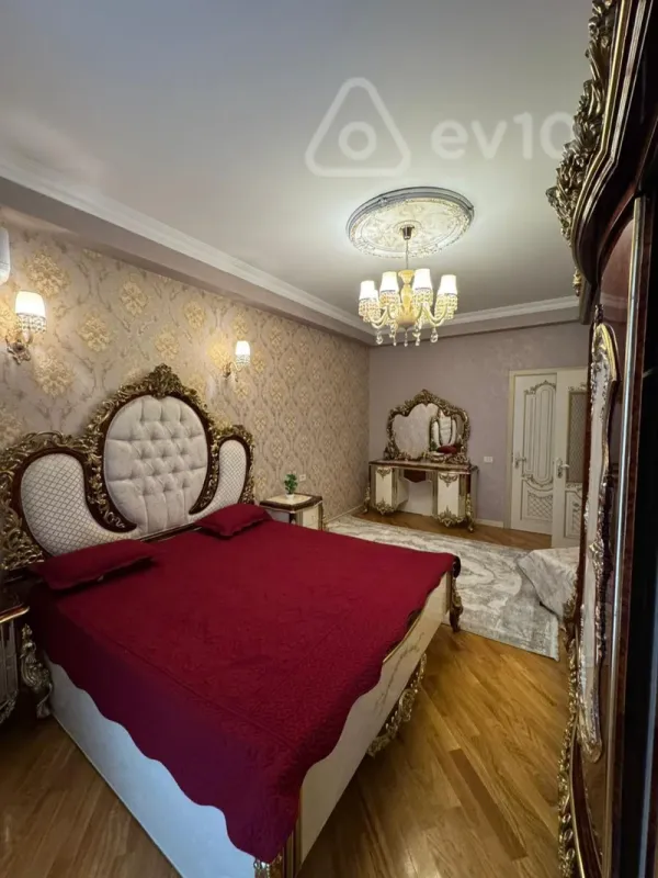 Kirayə verilir 3 otaqlı yeni tikili 125 m²