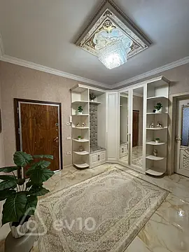 Kirayə verilir 3 otaqlı yeni tikili 125 m²