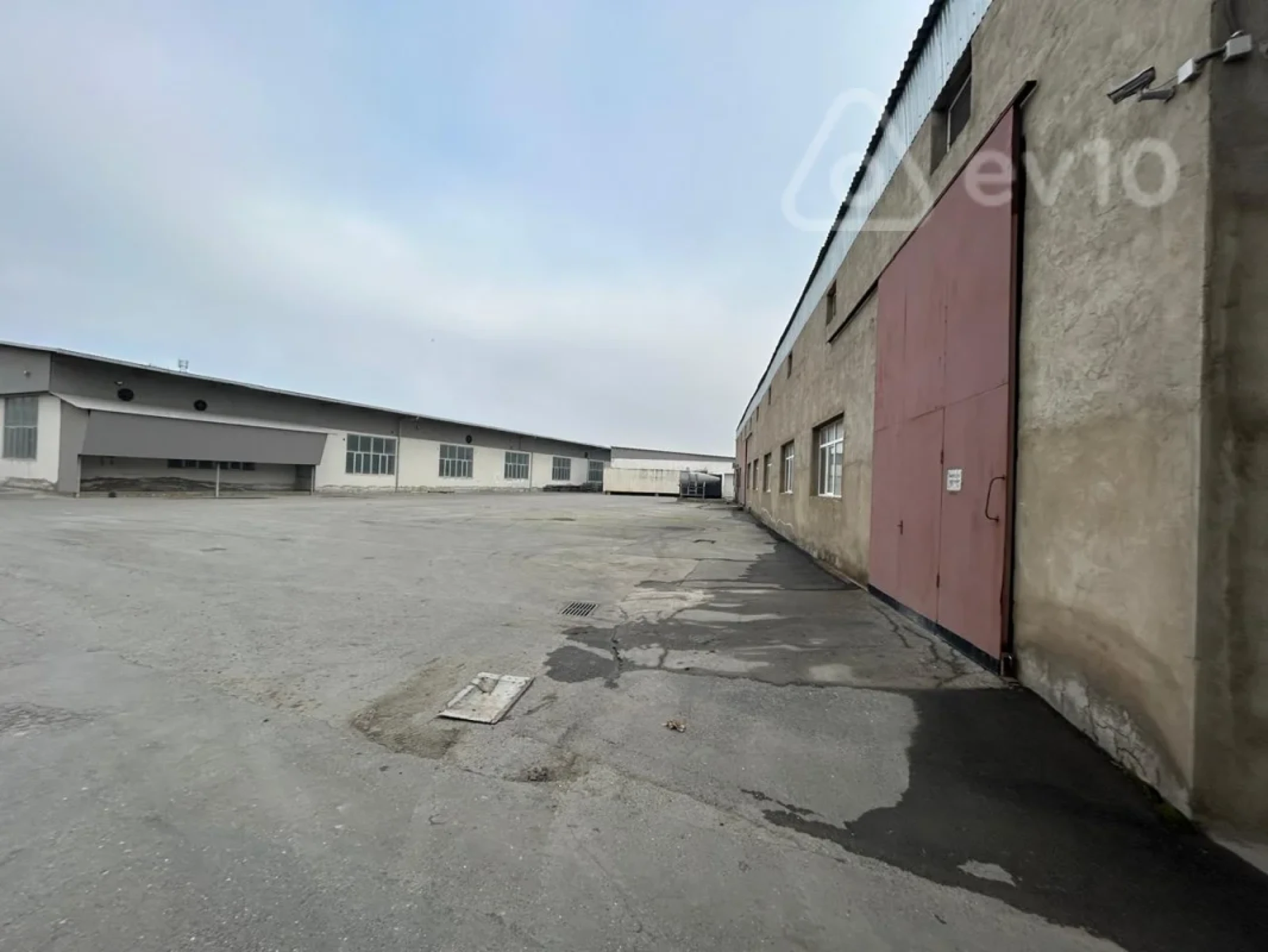 Kirayə verilir mənzil 1700 m²