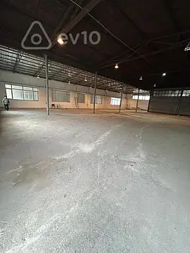 Kirayə verilir mənzil 1700 m²